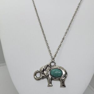 Faux Turquoise Silver Tone‎ Elephant Necklace